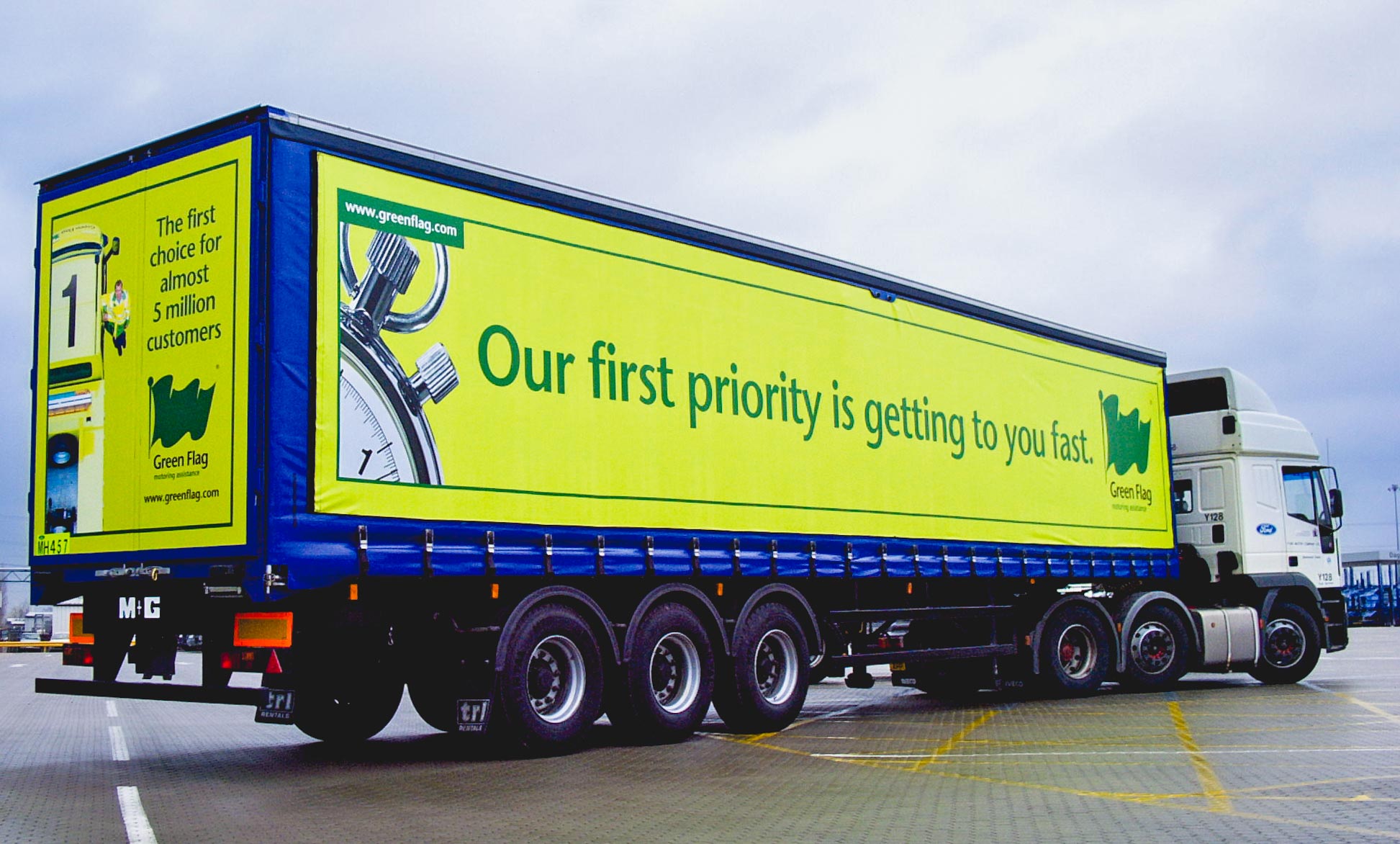 RolaBanner semi-trailer